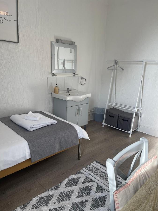 Aragon House Hotel Peterborough Ngoại thất bức ảnh
